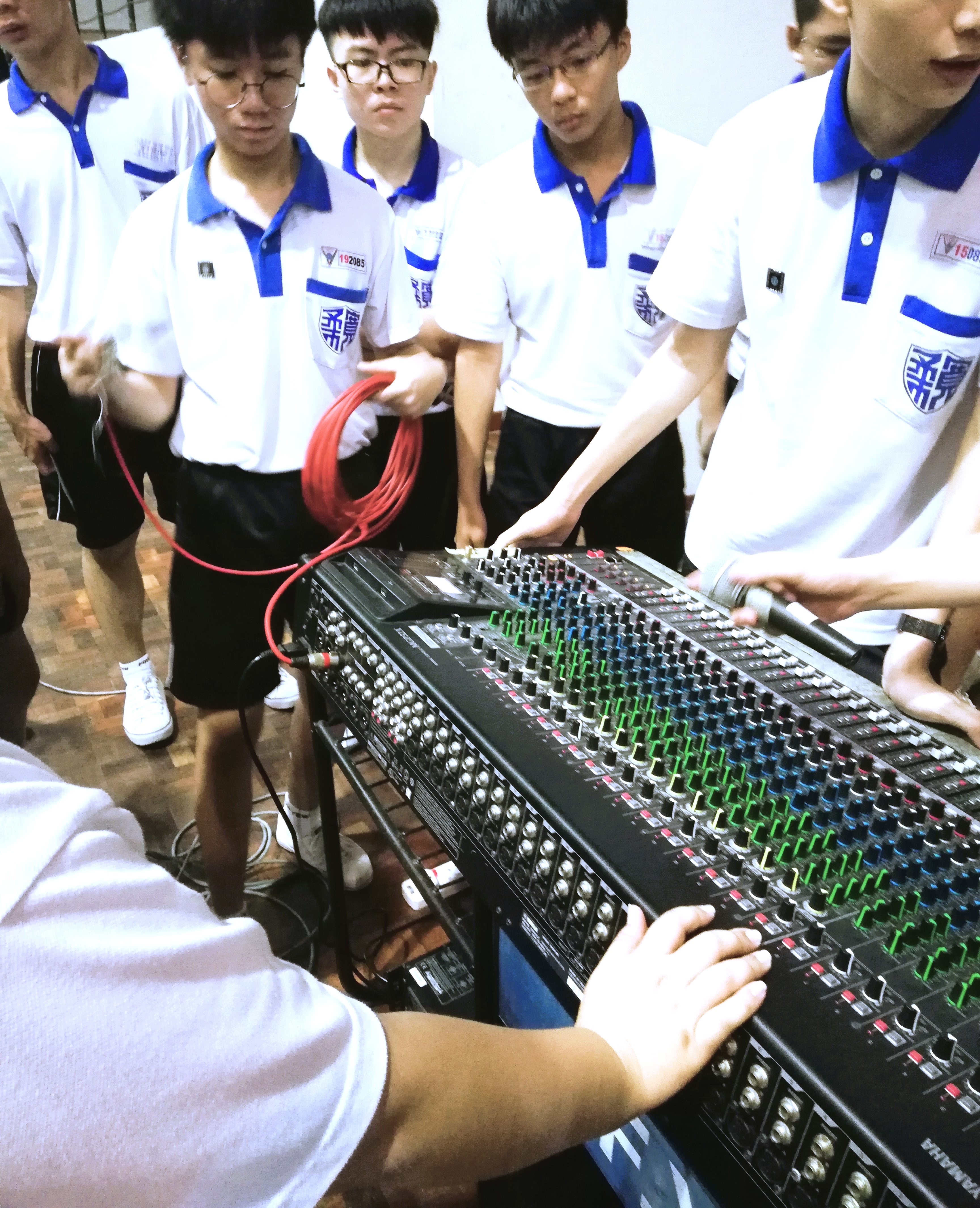 电子学会