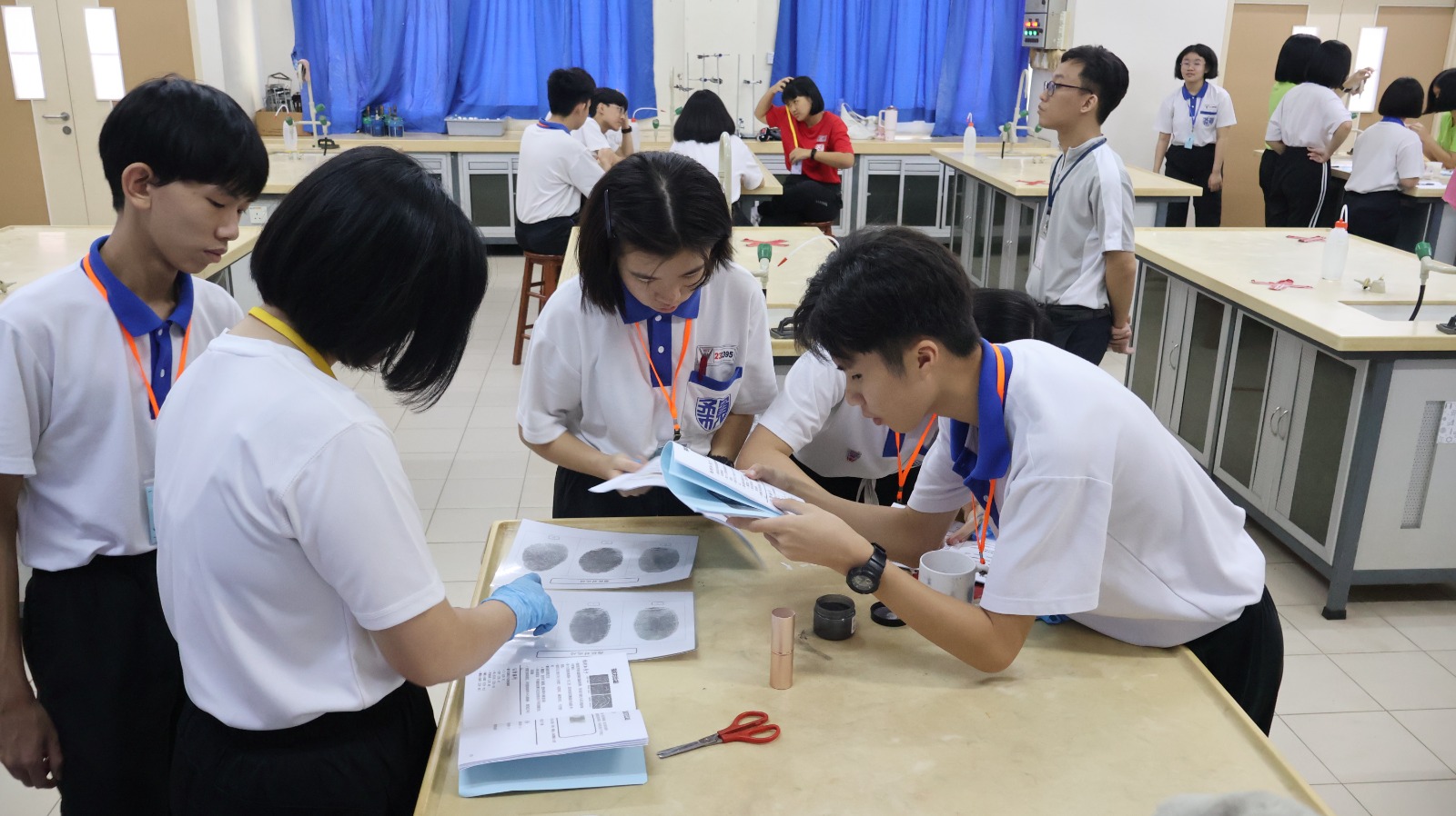 2025年校内科学营《犯罪现场》