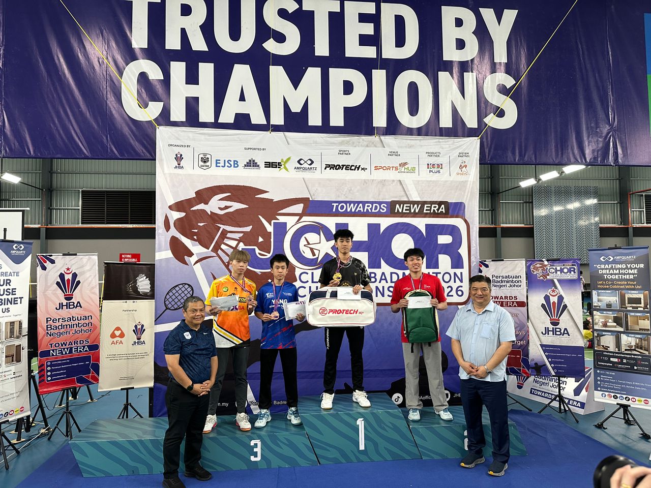 宽柔中学古来分校体育校队于JOHOR CLOSED BADMINTON CHAMPIONSHIPS 2026 UNDER 10,12,14,16&18比赛取得优异成绩