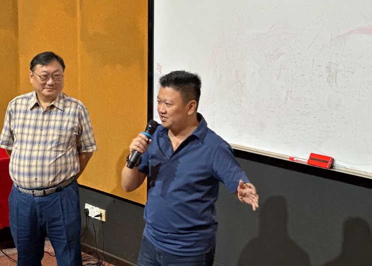 郑迪能先生分享个人赴成功大学求学及毕业后的发展经历，勉励学弟妹勇敢追梦。